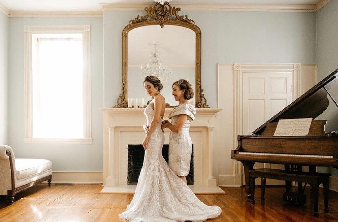 Bride in Spring Haven parlor